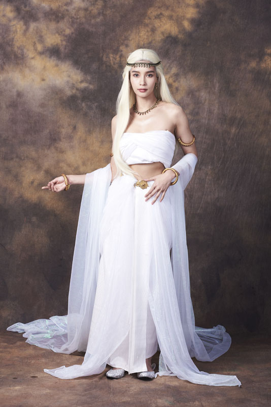 วิว วรรณรท สวมวิญญาณนางพญางูพันปี ในละครใหม่ “อสรพิษ”