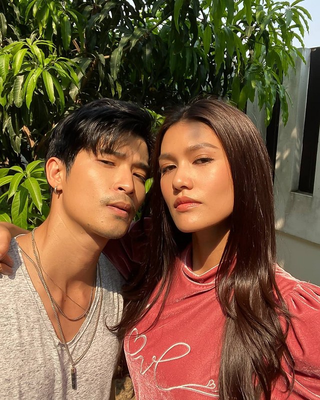 รายชื่อนักแสดง รักสิบล้อรอสิบโมง