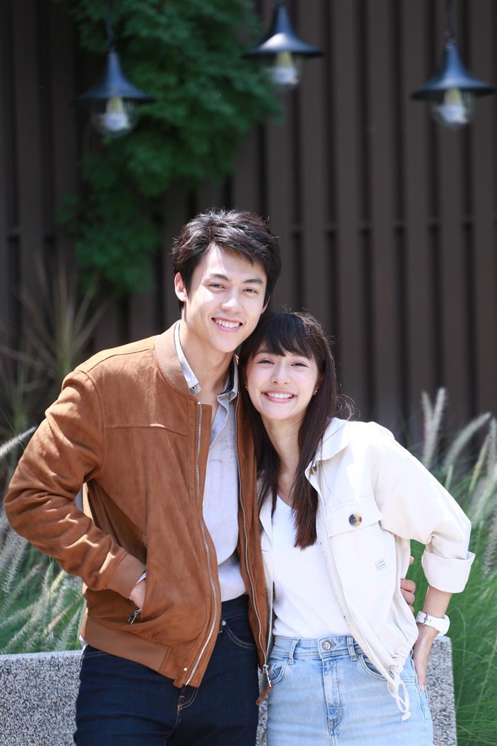 อกเกือบหักแอบรักคุณสามี หมาก มิว