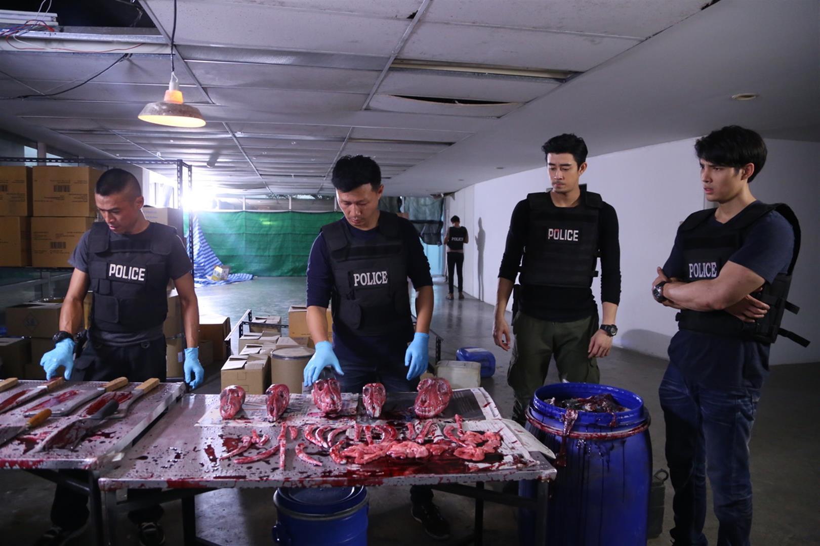 ภาพนักแสดง จาก ละครสัญญารักสัญญาณลวง