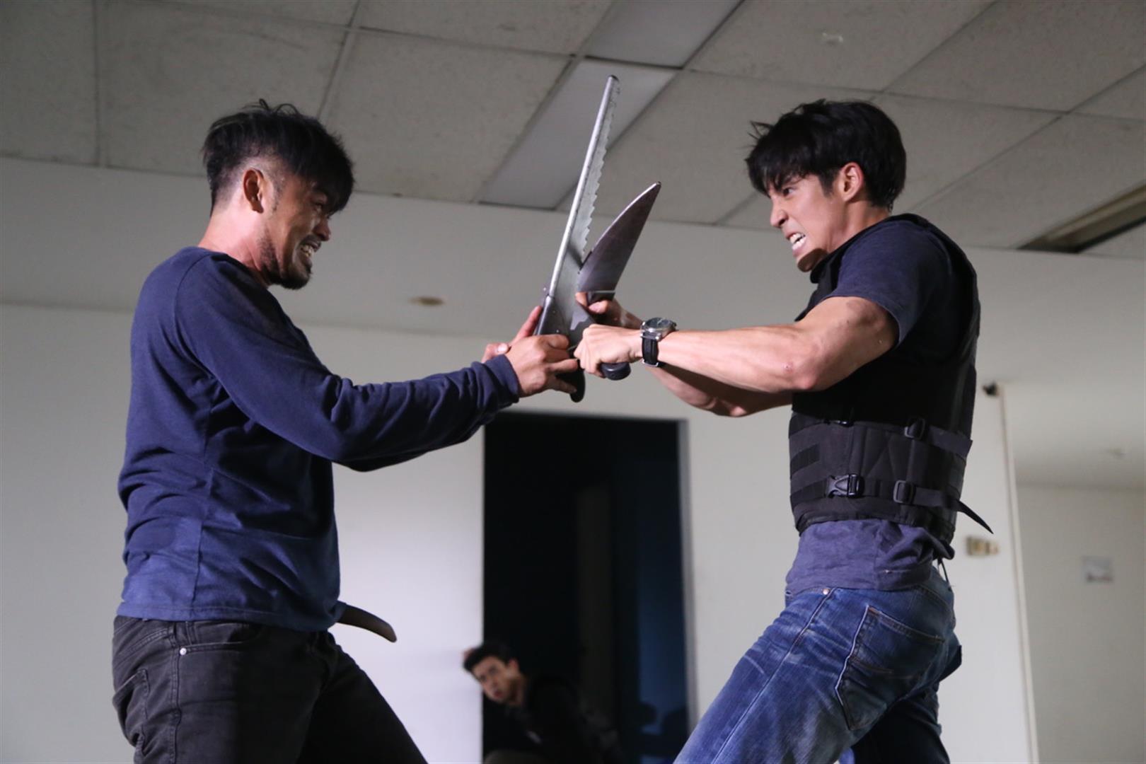 ภาพนักแสดง จาก ละครสัญญารักสัญญาณลวง