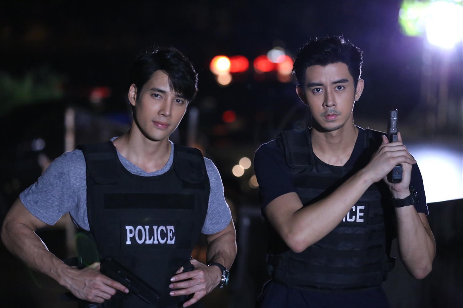 ภาพนักแสดง จาก ละครสัญญารักสัญญาณลวง