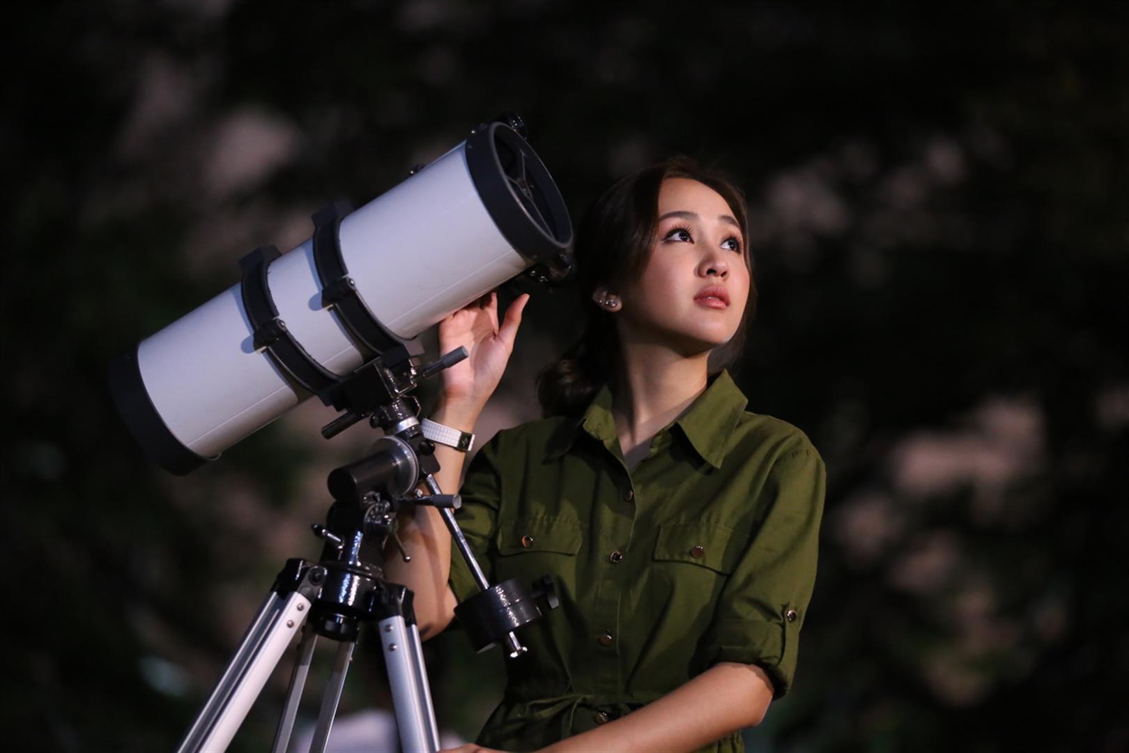 ภาพนักแสดง จาก ละครสัญญารักสัญญาณลวง