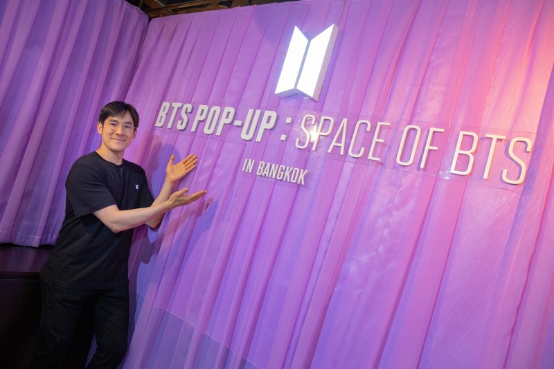 BTS Pop-Up Store